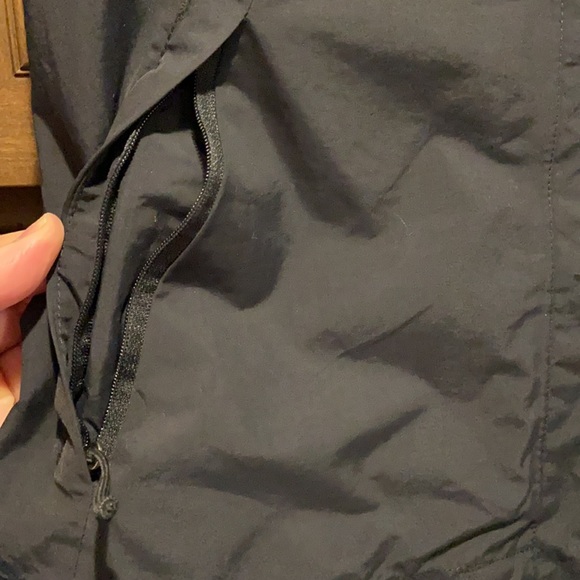 1221 The North Face - Hyvent Jacket_FLAW Pricing_NO DISCOUNTS - Picture 4 of 13